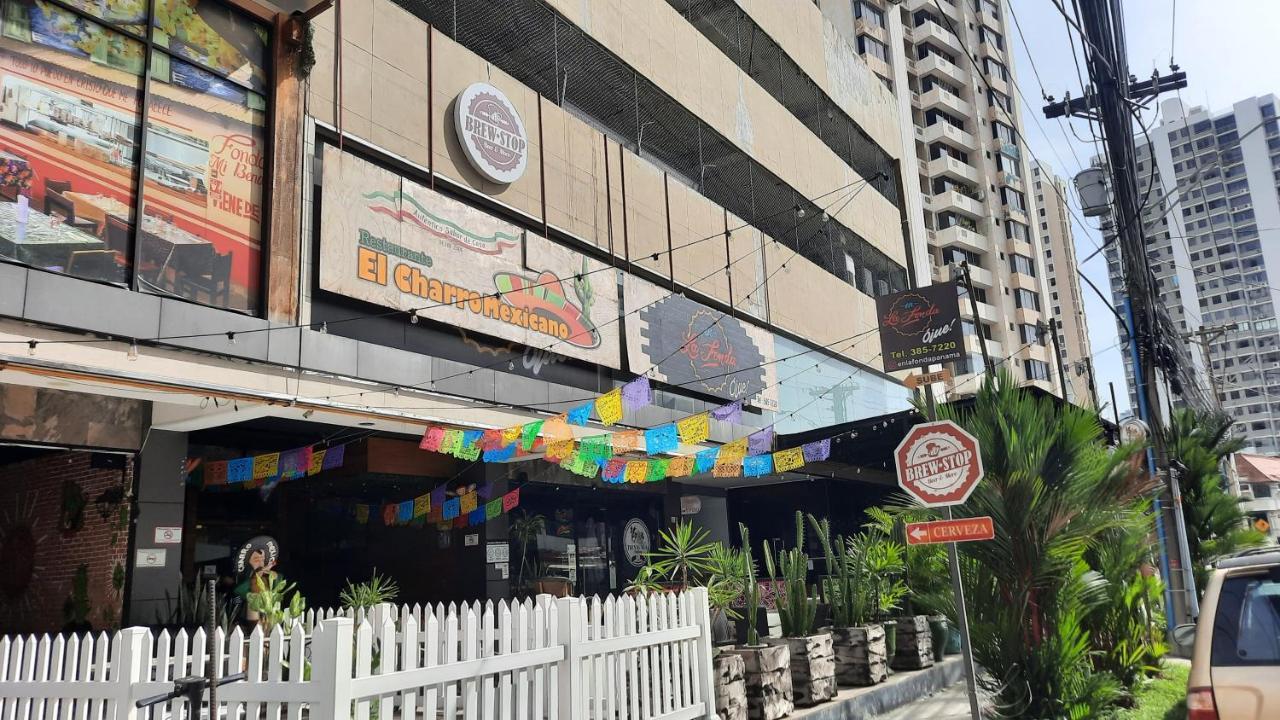 Hostal Yoha Hotel Panama-Stad Buitenkant foto